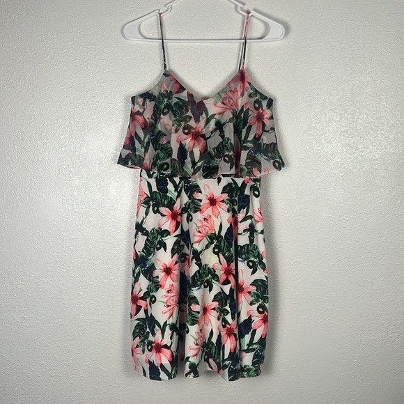 Vince Camuto - Women's Spaghetti Strap Ruffle Tropical Print Mini Dress Small - Picture 2 of 11